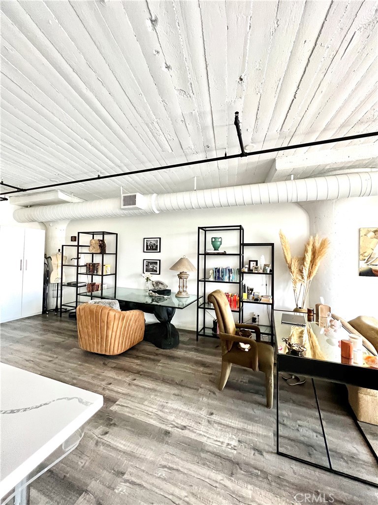 Residential Lease for rent at 200 N San Fernando Road 219, Los Angeles, Los Angeles County CA and 1 bath