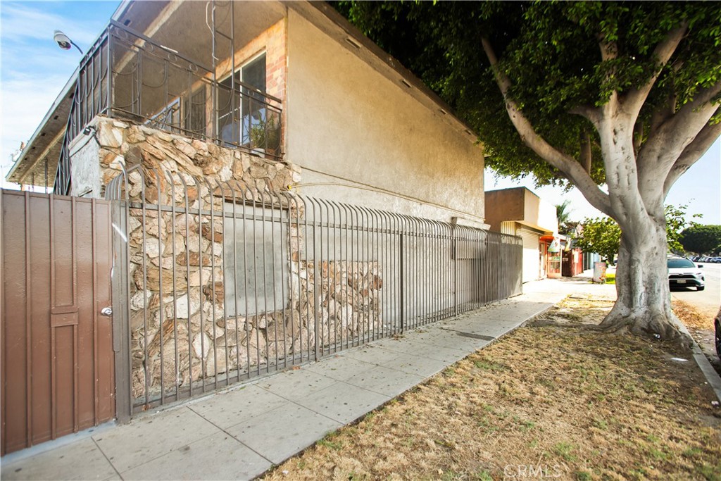 Active for sale at Compton, CA, Compton, CA CA