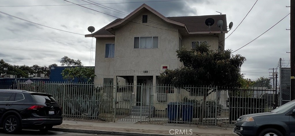 Apartment for sale at 150 W 33rd Street, Los Angeles, CA