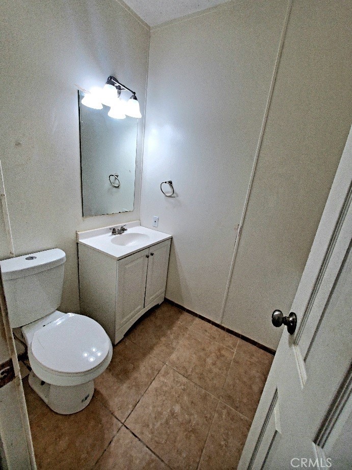 Manufactured In Park for sale at 21621 Sandia Road 71, Apple Valley CA featuring 3 beds and 3 baths