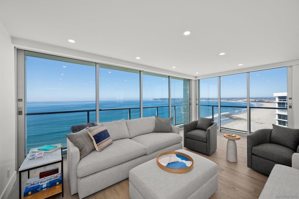 Residential Lease for rent at 1730 Avenida Del Mundo 1608, Coronado CA featuring 2 beds and 2 baths