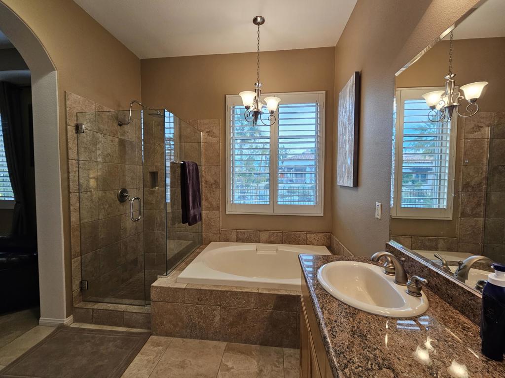 Residential Lease for rent at 1803 Via San Martino, Palm Desert CA featuring 2 beds and 2 baths