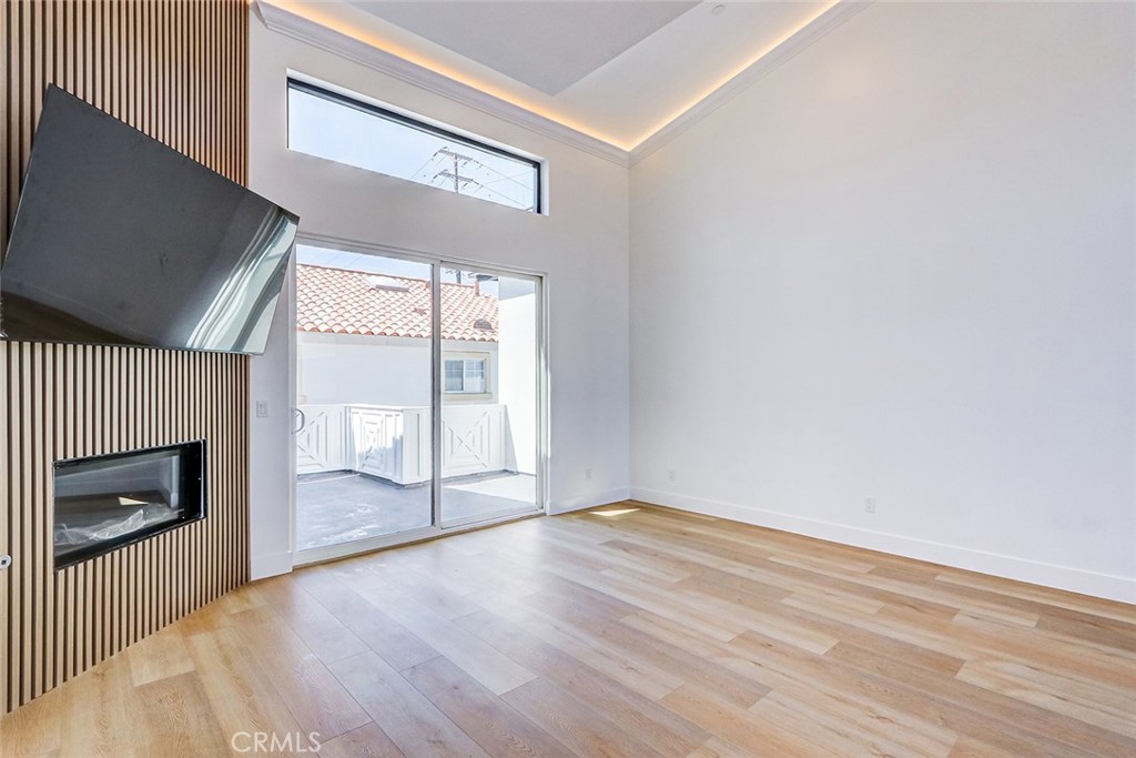 Active for sale at Redondo Beach, CA, Redondo Beach, CA CA and 4 baths