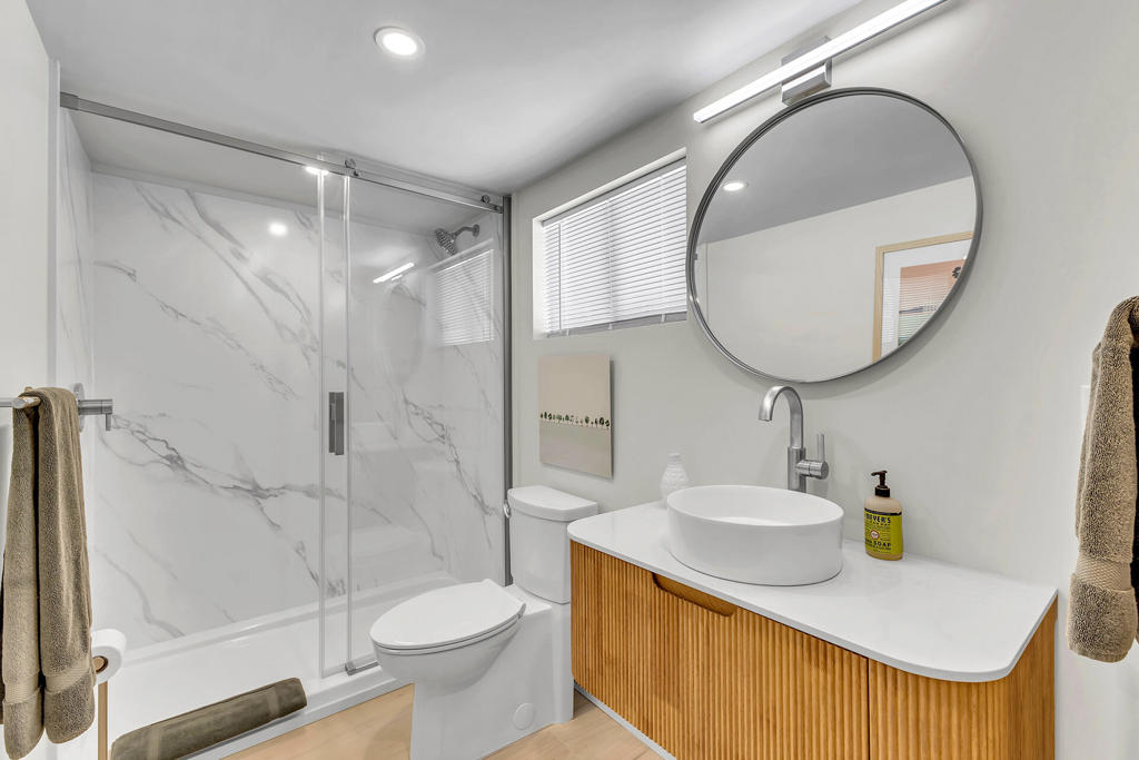 Manufactured In Park for sale at 69 Nile Street, Palm Springs CA featuring 2 beds and 2 baths