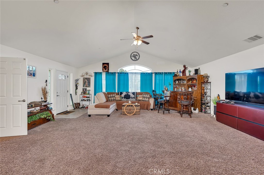 Residential for sale at 17225 Custer, Dos Palos CA featuring 3 beds and 2 baths