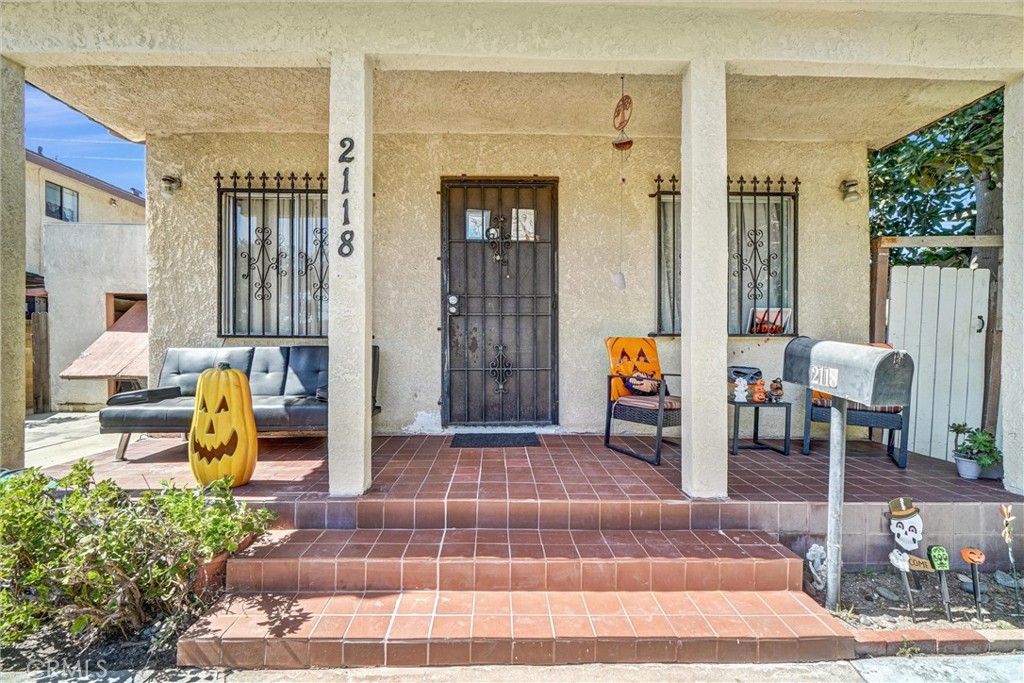 Residential for sale at 2118 Hickory Street, Santa Ana CA featuring 3 beds and 1 bath