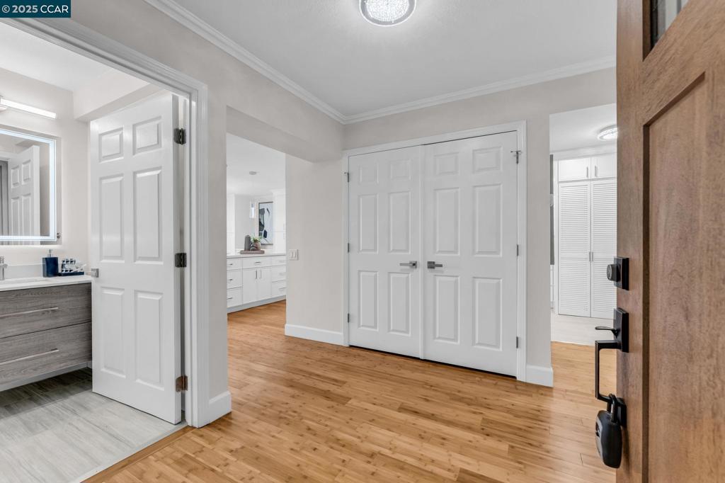 Residential for sale at 1200 Leisure Ln 4, Walnut Creek CA featuring 2 beds and 2 baths