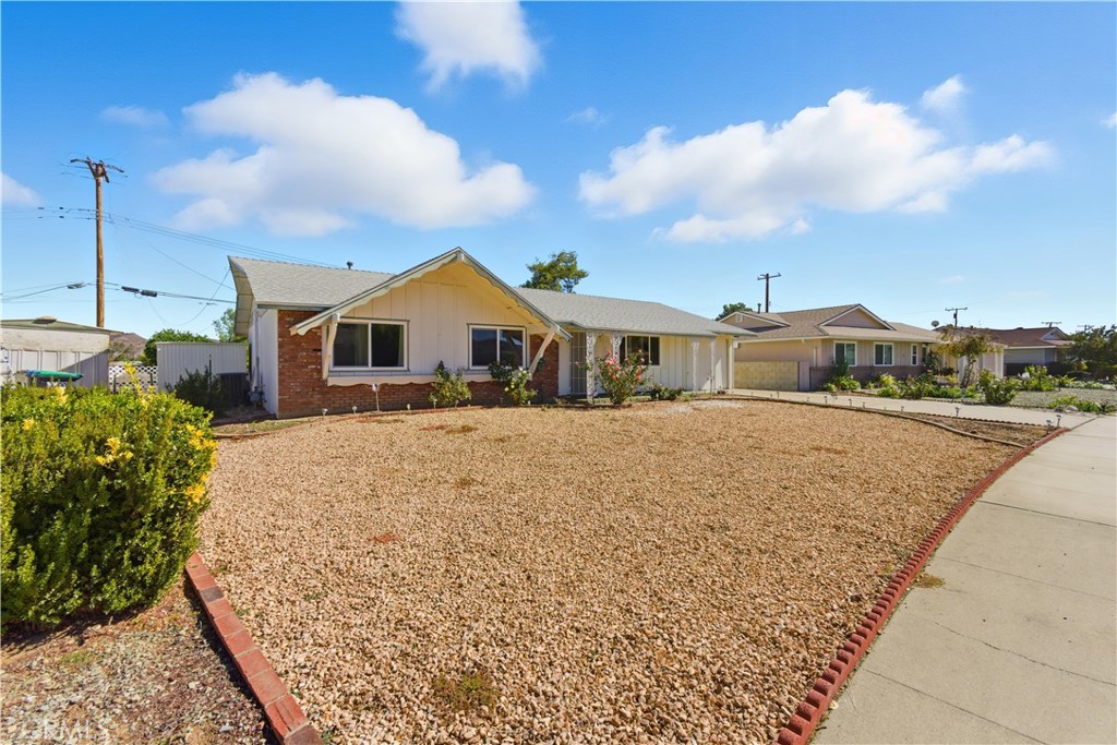 Residential for sale at 28484 E Worcester, Menifee CA featuring 3 beds and 2 baths