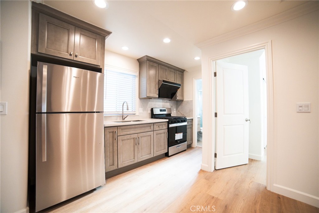 Residential Lease for rent at 4385 Kingsley Street, Montclair CA featuring 2 beds and 2 baths