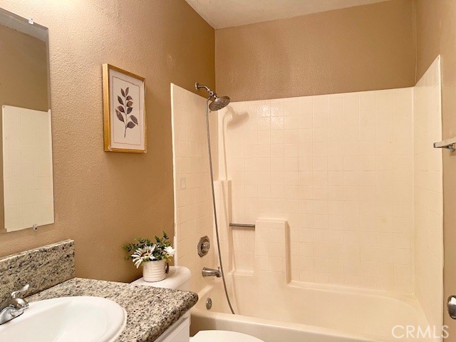 Residential for sale at 40205 White Leaf, Murrieta CA featuring 5 beds and 3 baths