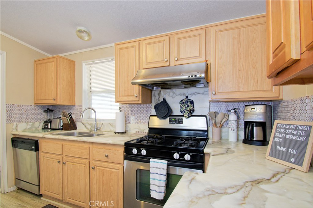 Manufactured In Park for sale at 2450 E Hobsonway, Blythe CA featuring 3 beds and 2 baths