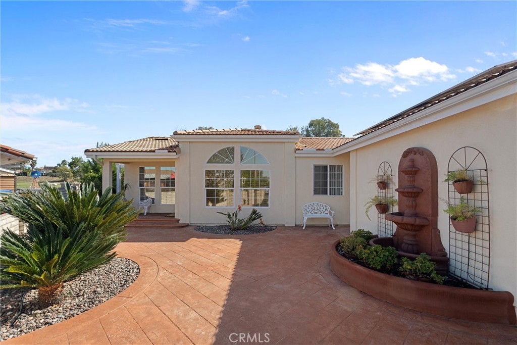 Residential for sale at 38190 Camino Cinife, Murrieta CA featuring 2 beds and 2 baths
