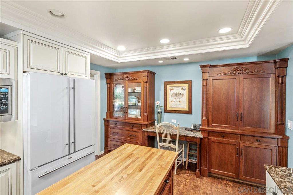 Residential for sale at 2927 Circle Drive, Escondido CA featuring 4 beds and 3 baths