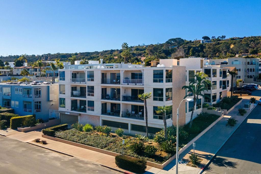 Residential for sale at 2915 Lawrence St. 8, San Diego CA featuring 2 beds and 2 baths