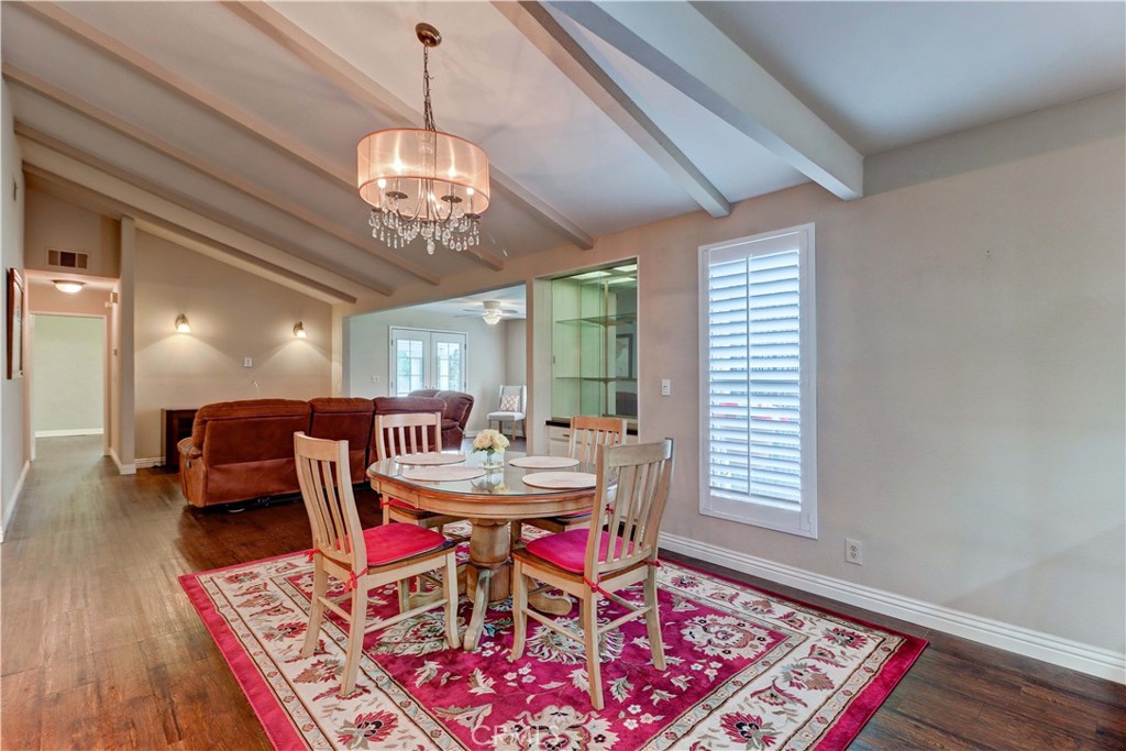 Manufactured In Park for sale at 2509 View Lake, Santa Ana CA featuring 2 beds and 2 baths