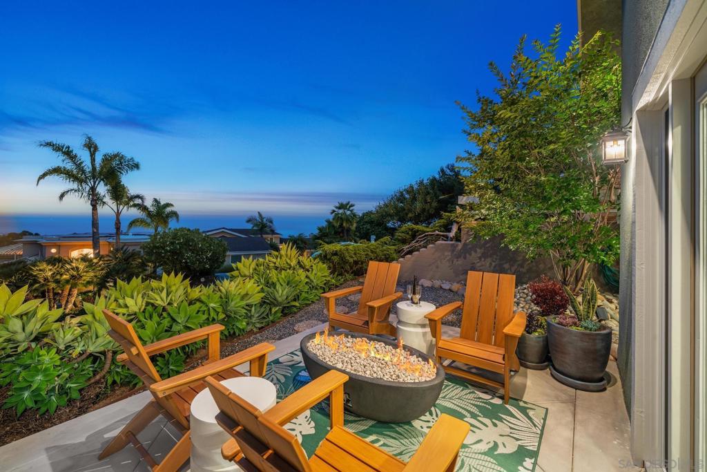 Residential Lease for rent at 7201 Country Club Drive, La Jolla, San Diego County CA featuring 4 beds and 3 baths