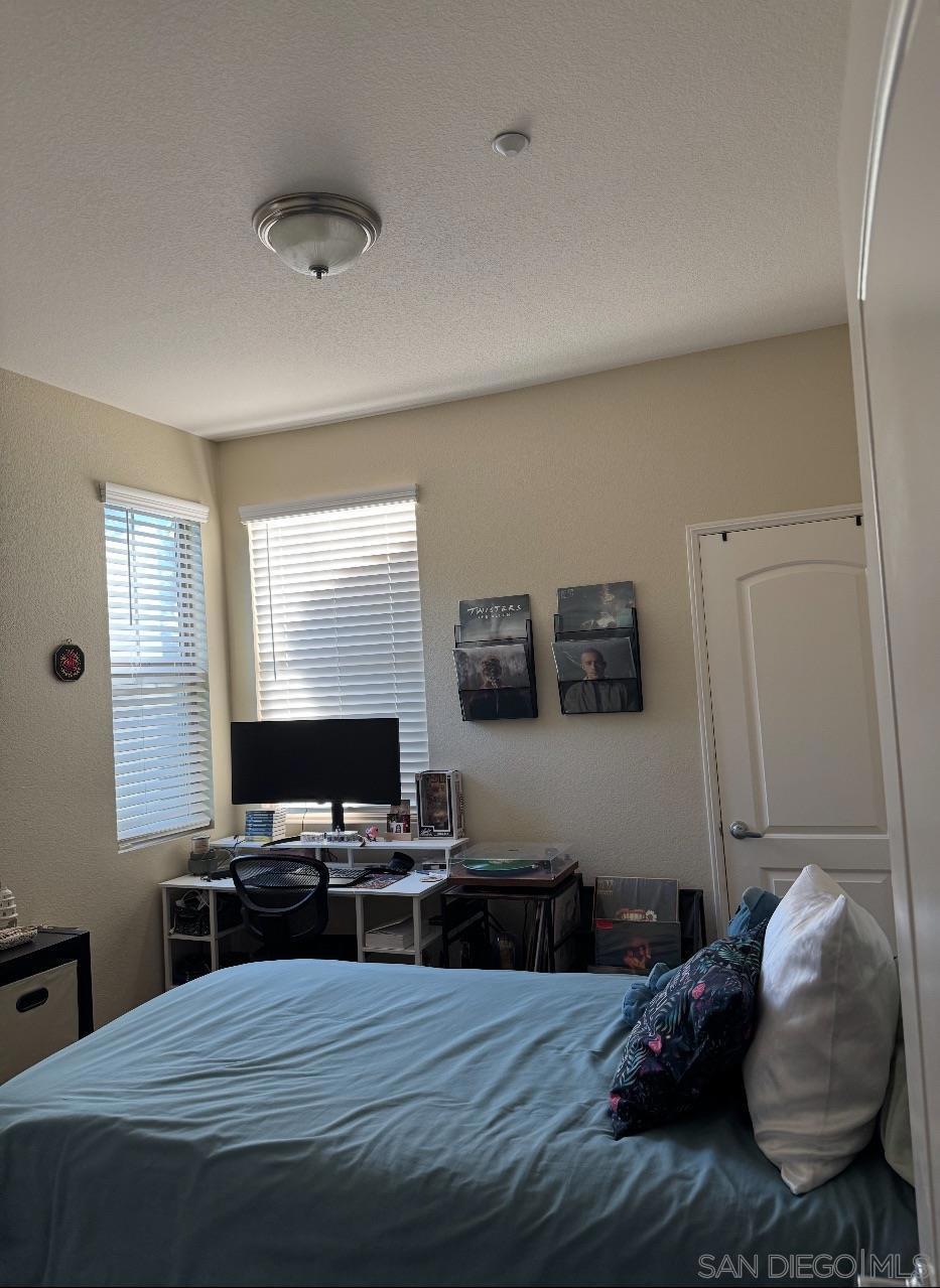 Residential Lease for rent at 1812 LIME COURT 10, Chula Vista, San Diego County CA featuring 3 beds and 3 baths
