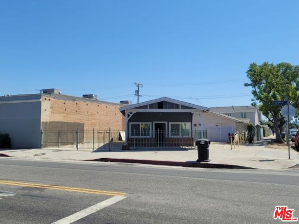 Residential Income for sale at 762 W Gardena Boulevard, Gardena CA featuring 4 beds and 2 baths