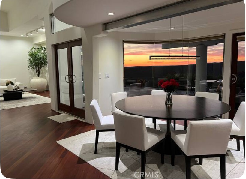 Residential Lease for rent at 1569 Skyline, Laguna Beach CA featuring 4 beds and 2 baths