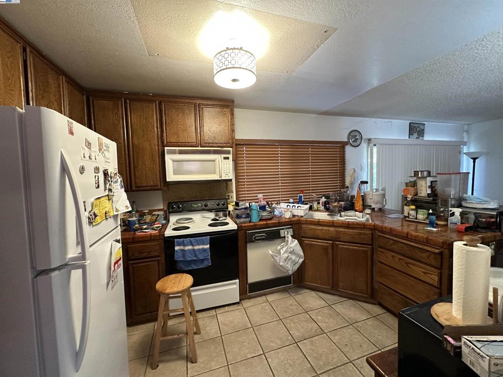 Residential for sale at 1988 Calaveras Dr, Pittsburg CA featuring 4 beds and 2 baths