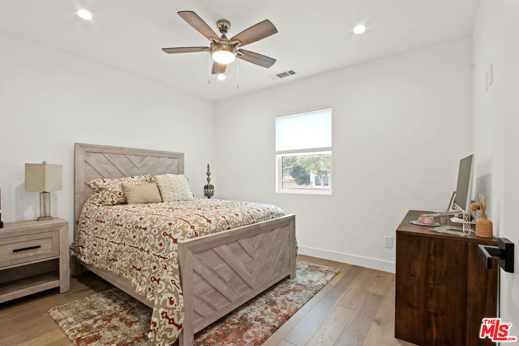 Residential Lease for rent at 4130 Mclaughlin Avenue, Culver City, Los Angeles County CA featuring 4 beds and 3 baths