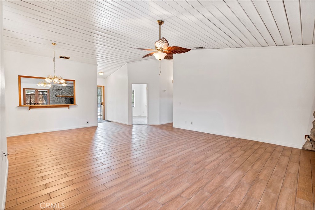 Residential for sale at 25187 Lincoln Avenue, Hemet CA featuring 3 beds and 2 baths