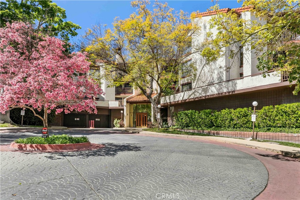 Residential for sale at 4210 Via Arbolada 317, Los Angeles CA featuring 1 bed and 1 bath