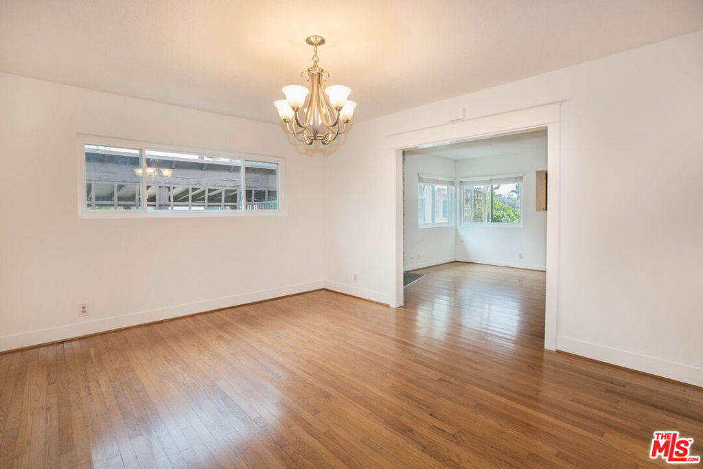 Residential Lease for rent at 3967 Albright Avenue, Los Angeles, Los Angeles County CA featuring 3 beds and 3 baths