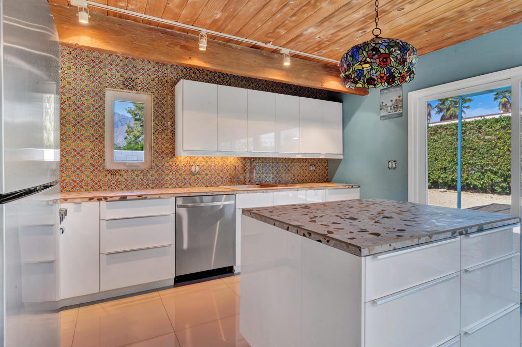 Residential for sale at 600 E Alexander Way, Palm Springs CA featuring 3 beds and 2 baths