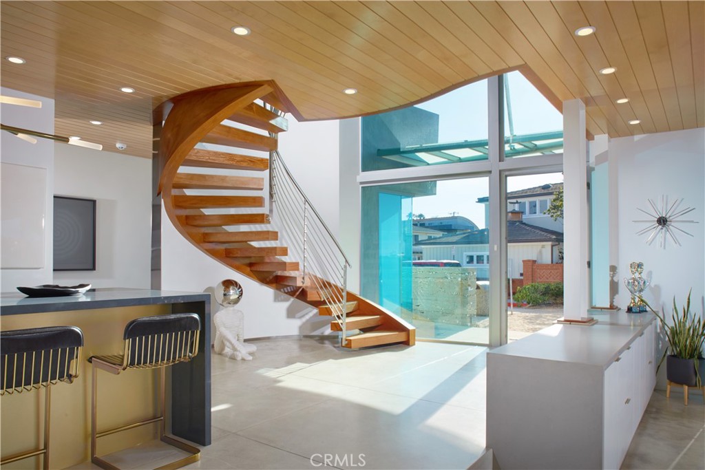 Residential Lease for rent at 1042 W Bay Avenue, Newport Beach CA featuring 6 beds and 5 baths