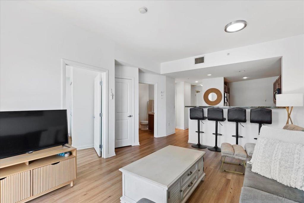 Residential for sale at 253 10th Ave 524, San Diego CA featuring 1 bed and 1 bath