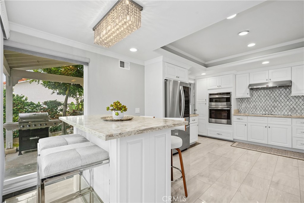 Residential for sale at 4077 Rousseau Lane, Palos Verdes Peninsula CA featuring 3 beds and 2 baths