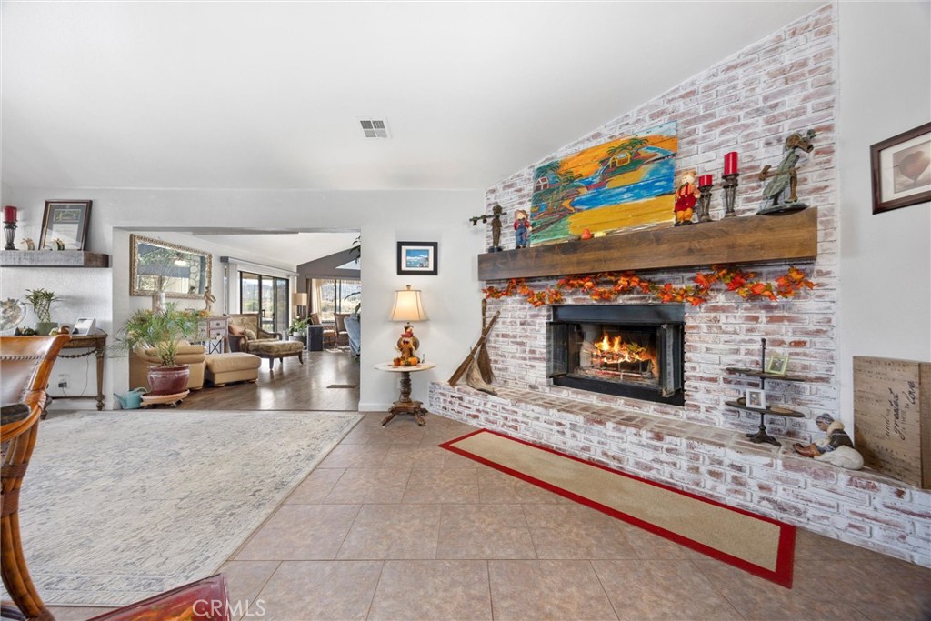 Residential for sale at 20220 Bald Mountain, Tehachapi CA featuring 4 beds and 5 baths