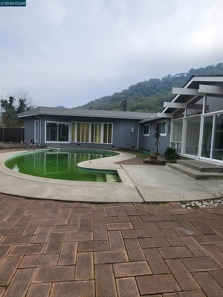 Residential for sale at 2420 Tomar Ct, Pinole CA featuring 3 beds and 3 baths