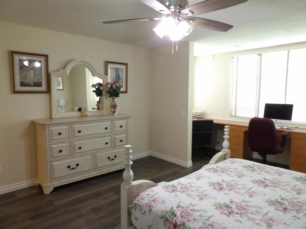 Residential for sale at 68732 Calle Tafalla, Cathedral City CA featuring 2 beds and 3 baths