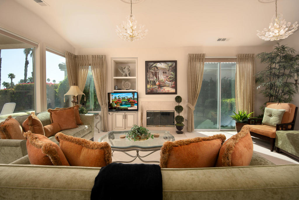 Residential Lease for rent at 29170 W Laguna Drive, Cathedral City CA featuring 2 beds and 3 baths