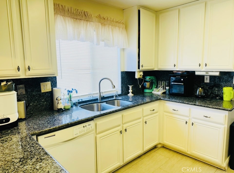 Residential for sale at 13994 Rogers, Victorville CA featuring 3 beds and 2 baths