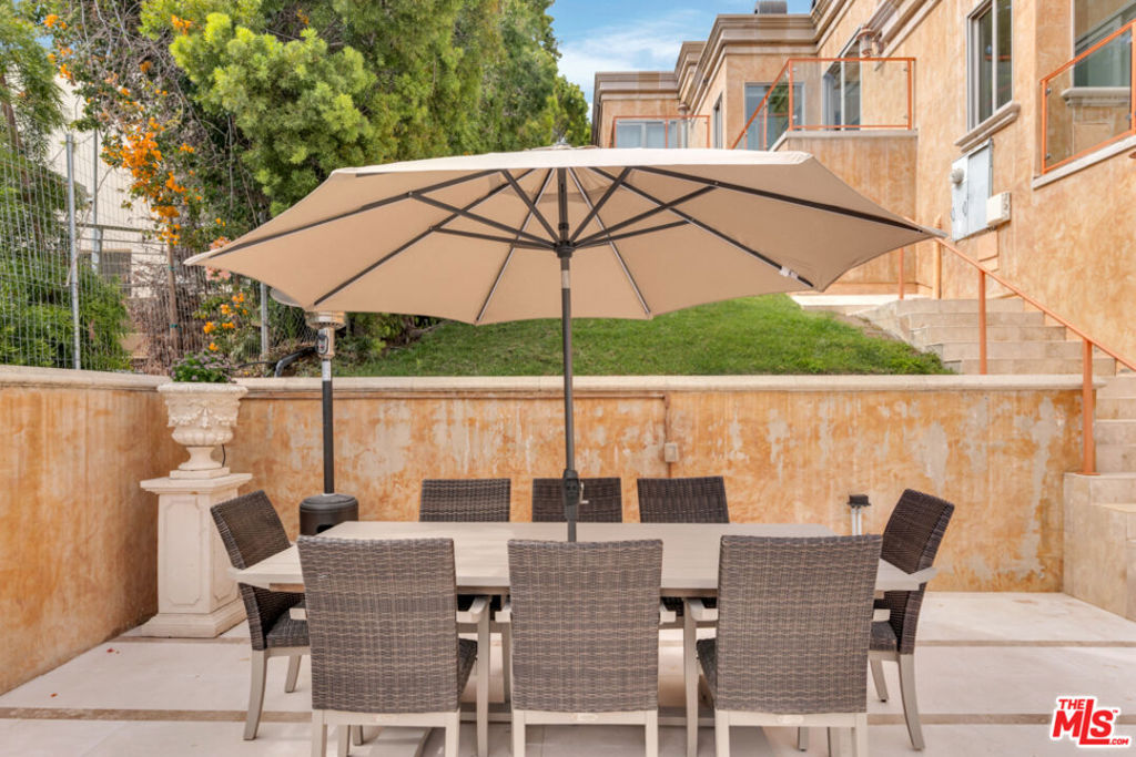 Residential Lease for rent at 31739 Pacific Coast Highway, Malibu CA featuring 5 beds and 7 baths