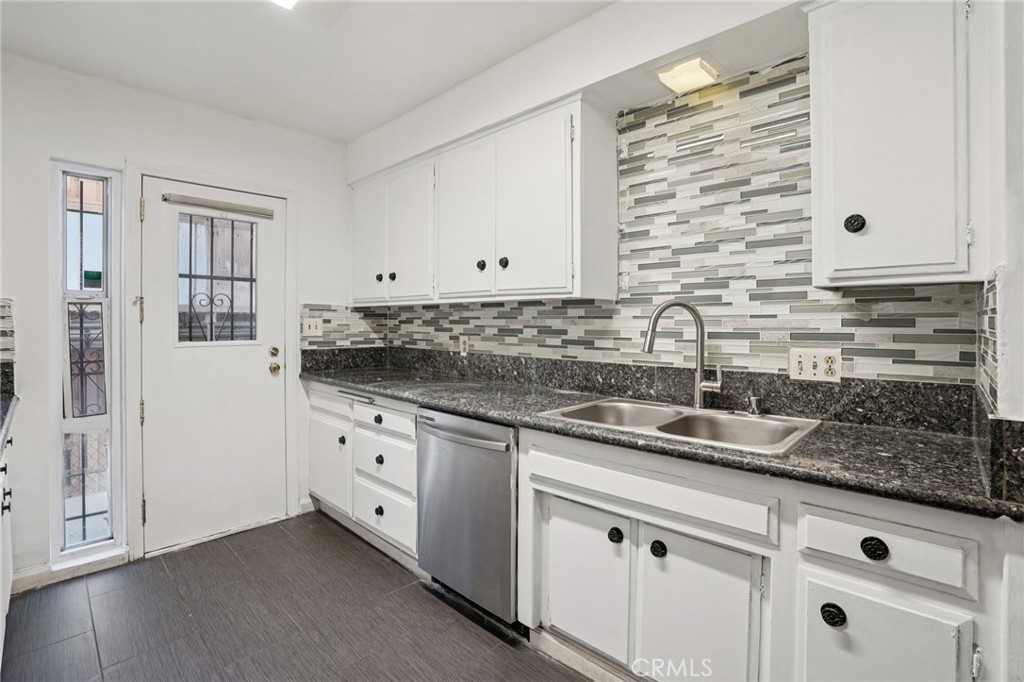 Residential for sale at 320 E Spruce, Inglewood CA featuring 2 beds and 2 baths