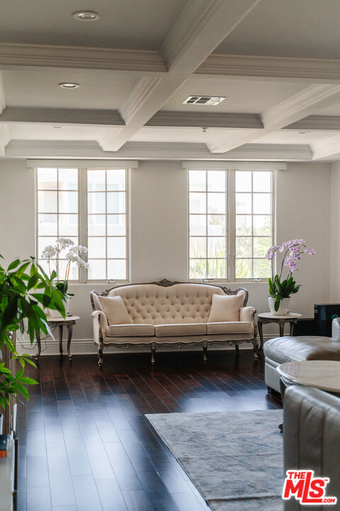 Residential Lease for rent at 1835 Pandora Avenue 302, Los Angeles, Los Angeles County CA featuring 3 beds and 4 baths