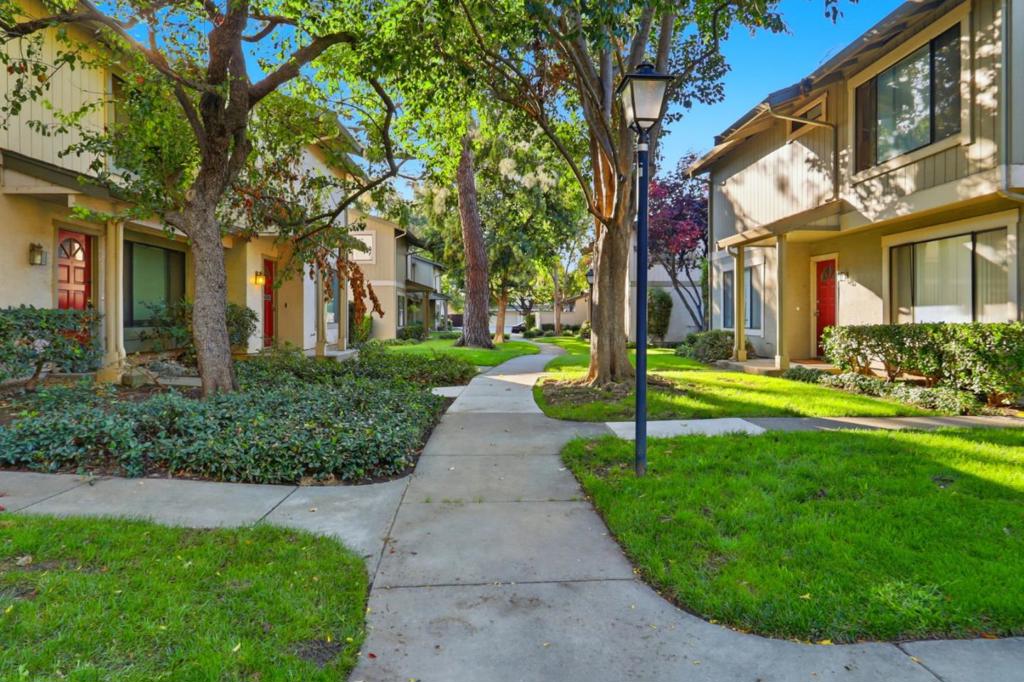 Residential for sale at 4925 Flat Rock Circle, San Jose CA featuring 3 beds and 3 baths
