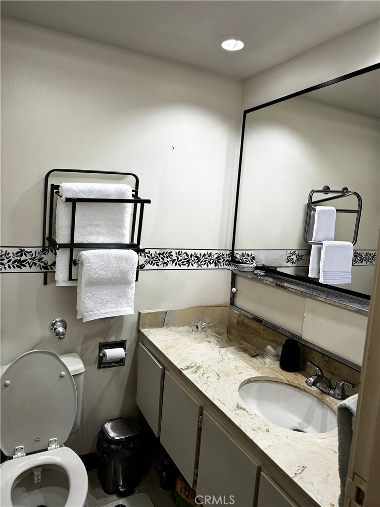 Condominium for sale at 800 W 1st Street 504, Los Angeles, CA and 1 bath