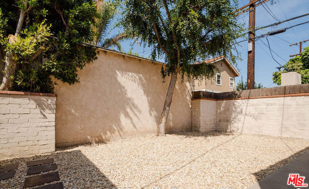 Residential Lease for rent at 4274 Elenda Street 4274, Culver City CA featuring 1 bed and 1 bath