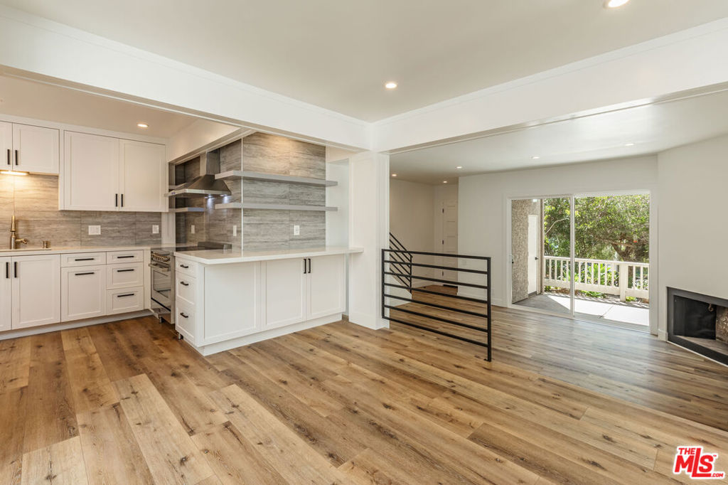 Residential Lease for rent at 28368 Rey De Copas Lane, Malibu CA featuring 2 beds and 3 baths