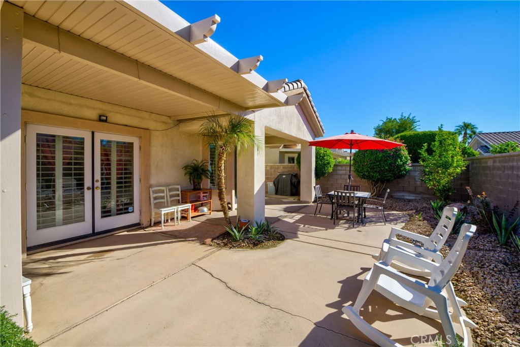 Residential for sale at 78577 Hampshire, Palm Desert CA featuring 2 beds and 2 baths