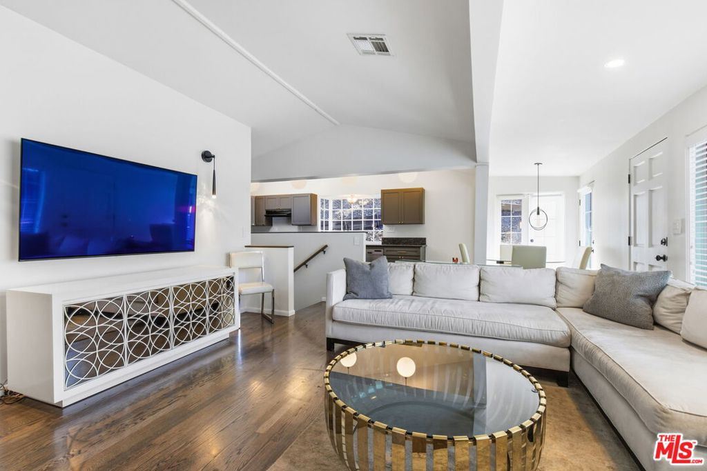 Residential Lease for rent at 9820 Yoakum Drive, Beverly Hills CA featuring 3 beds and 3 baths