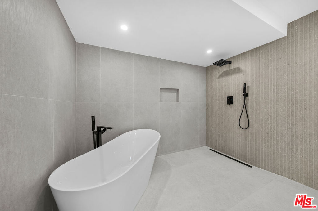 Residential for sale at 2011 S Tulare Drive, Palm Springs CA featuring 3 beds and 4 baths