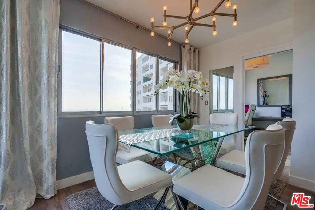 Residential Lease for rent at 7250 FRANKLIN Avenue 802, Los Angeles, Los Angeles County CA featuring 2 beds and 2 baths