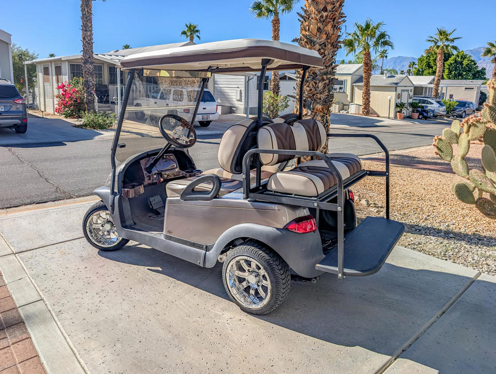 Manufactured In Park for sale at 70200 Dillon Road 514, Desert Hot Springs CA featuring 1 bed and 1 bath