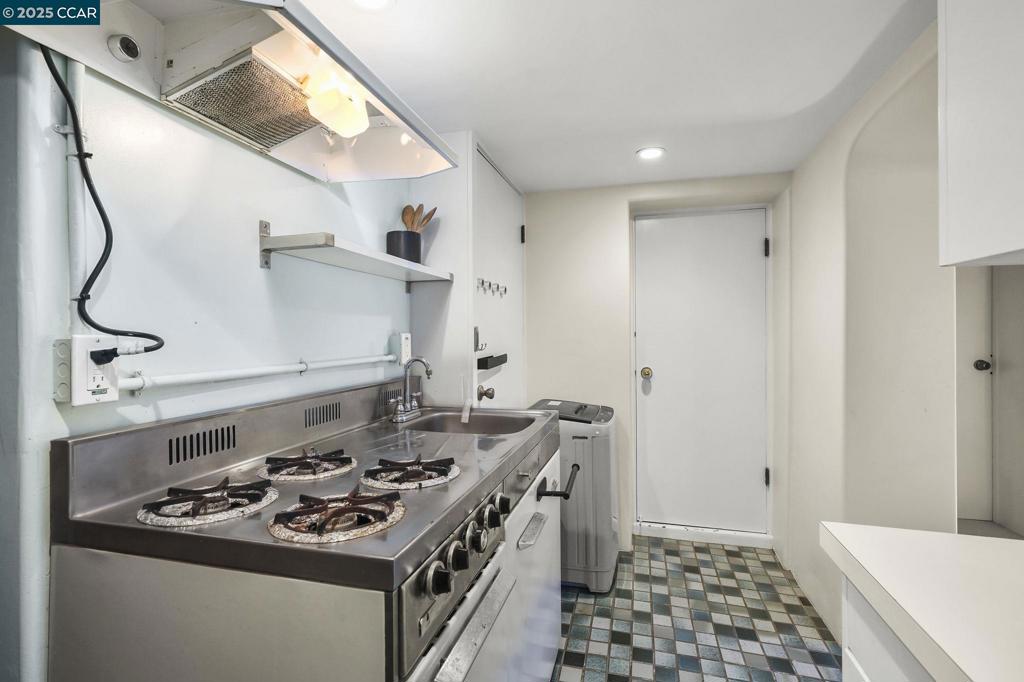 Residential Lease for rent at 1407 1407 Euclid Ave, Berkeley CA featuring 1 bed and 1 bath